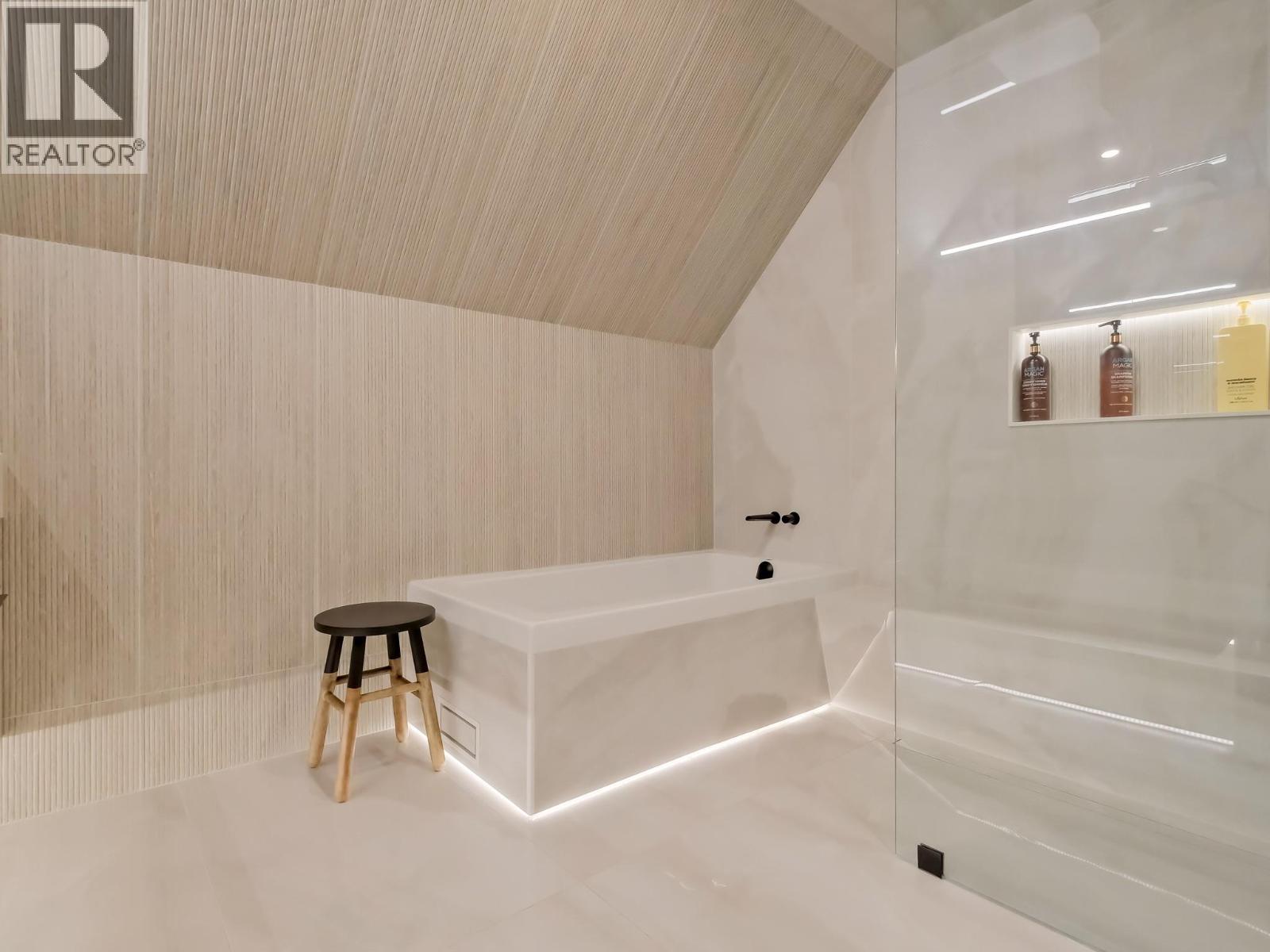 1088 Sunset Drive Unit# 221, Kelowna, British Columbia  V1Y 9W1 - Photo 40 - 10377647