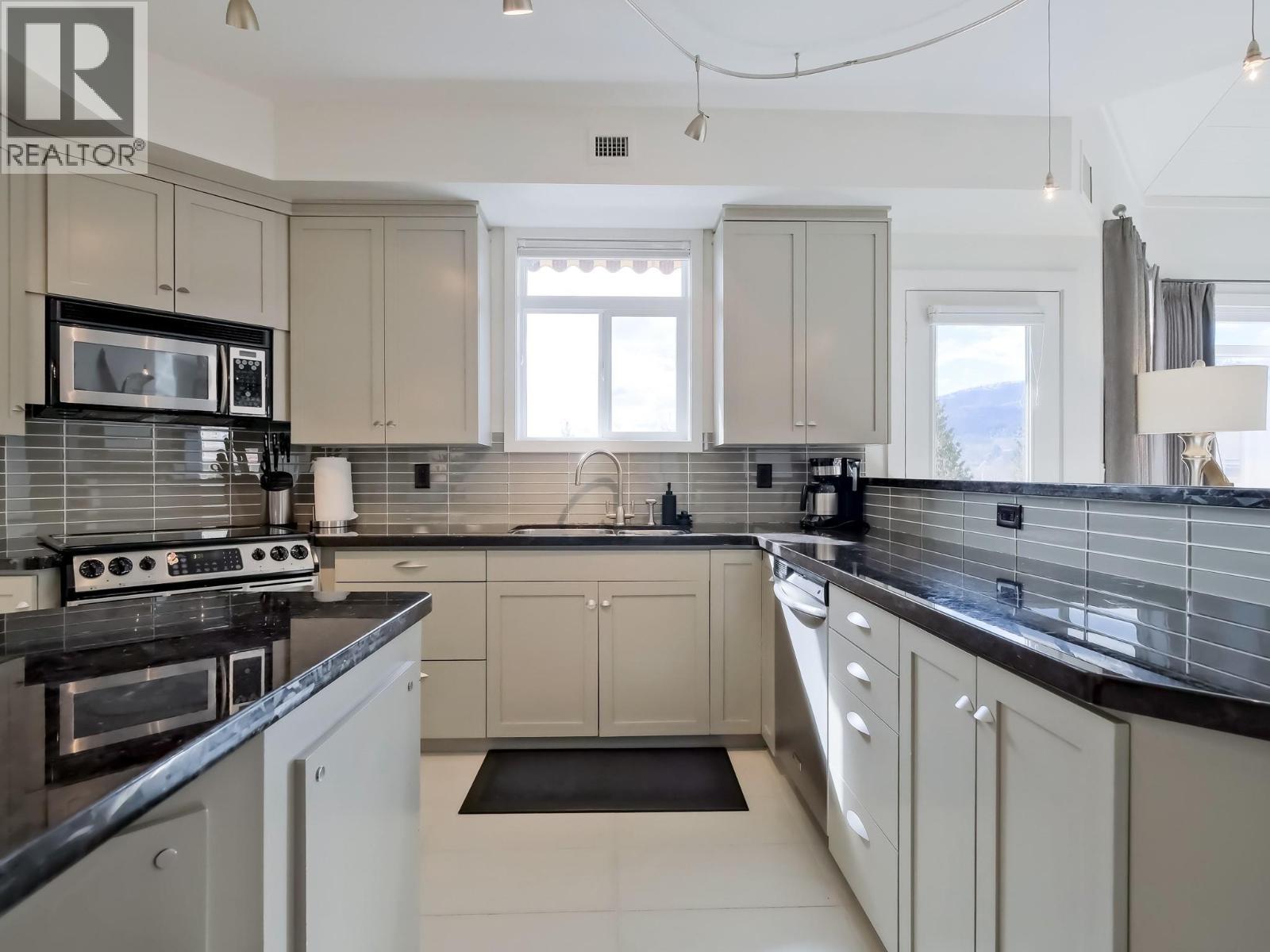 1088 Sunset Drive Unit# 221, Kelowna, British Columbia  V1Y 9W1 - Photo 5 - 10377647