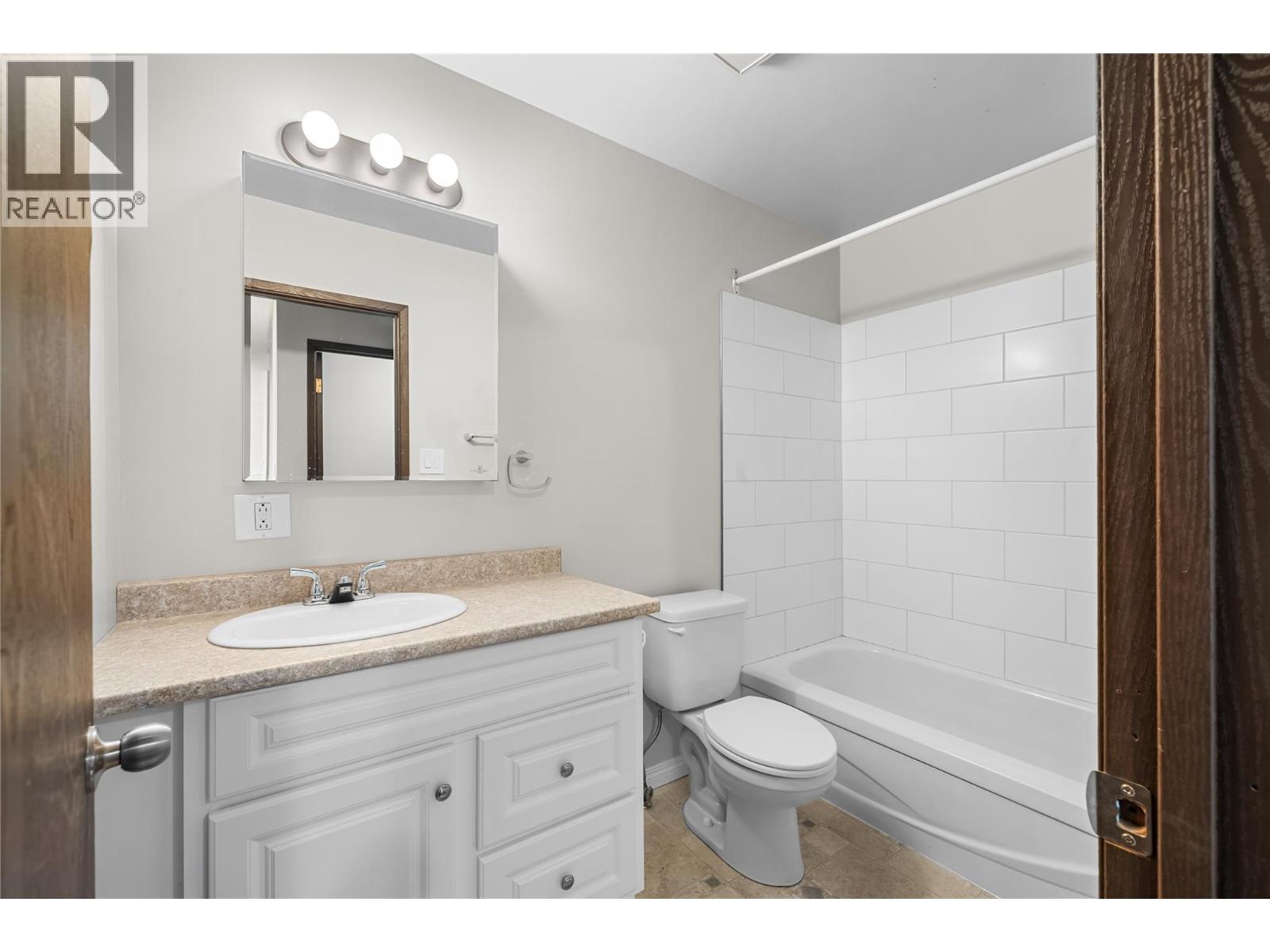 606 18th Avenue N Unit# 404, Cranbrook, British Columbia  V1C 5M1 - Photo 26 - 10377236