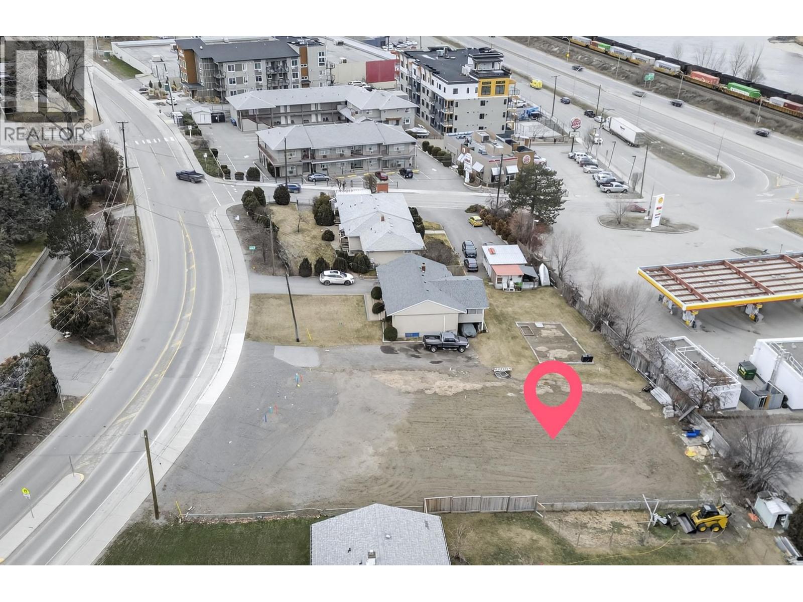 1720 Valleyview Drive, Kamloops, British Columbia  V2C 4B8 - Photo 4 - 10376971