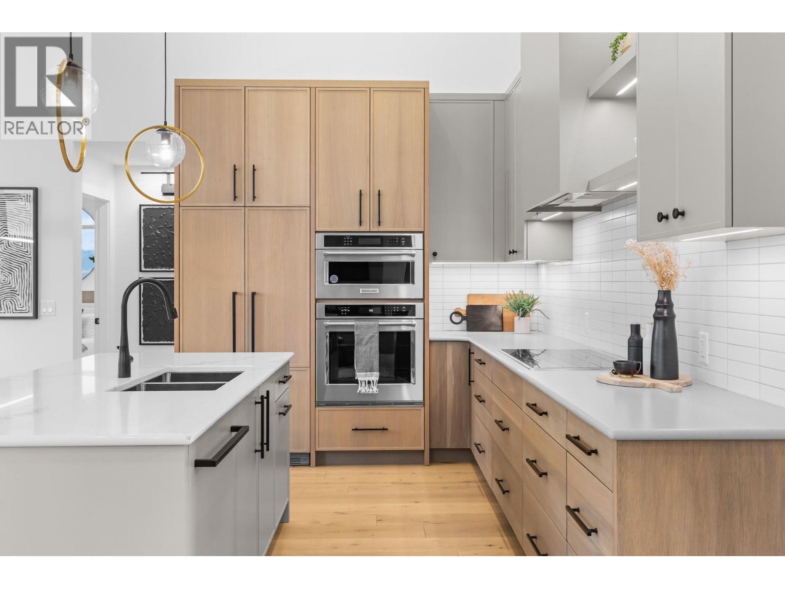 1050 Emslie Street, Kelowna, British Columbia  V1W 0C3 - Photo 11 - 10376115