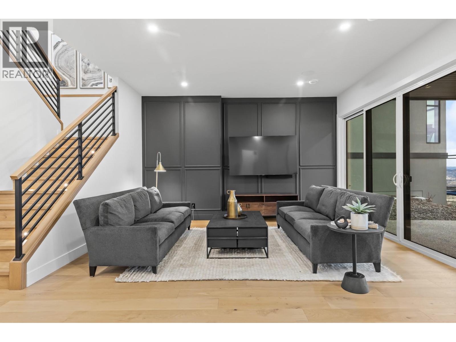 1050 Emslie Street, Kelowna, British Columbia  V1W 0C3 - Photo 28 - 10376115