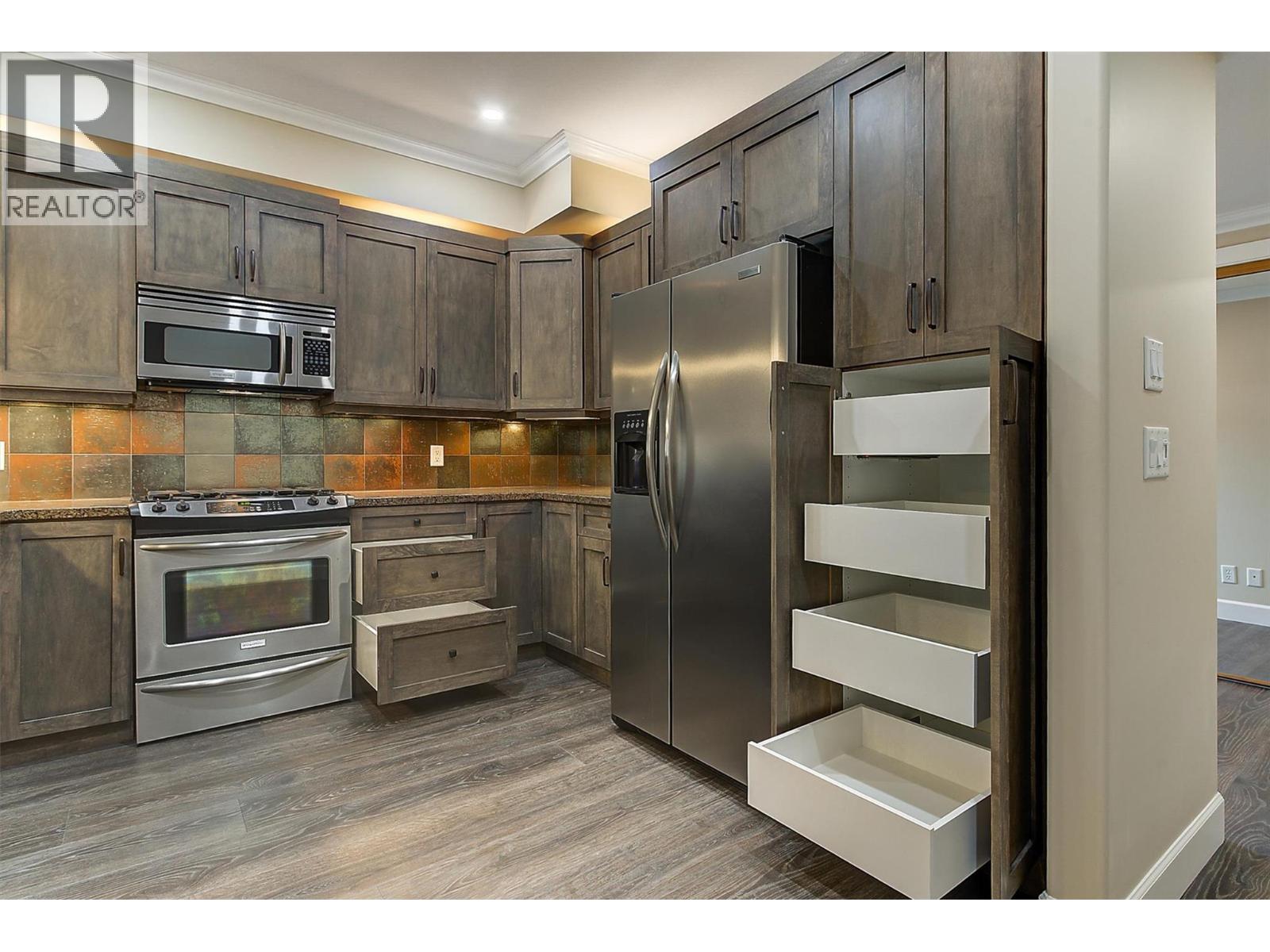 3996 Beach Avenue Unit# 314, Peachland, British Columbia  V0H 1X5 - Photo 7 - 10377858