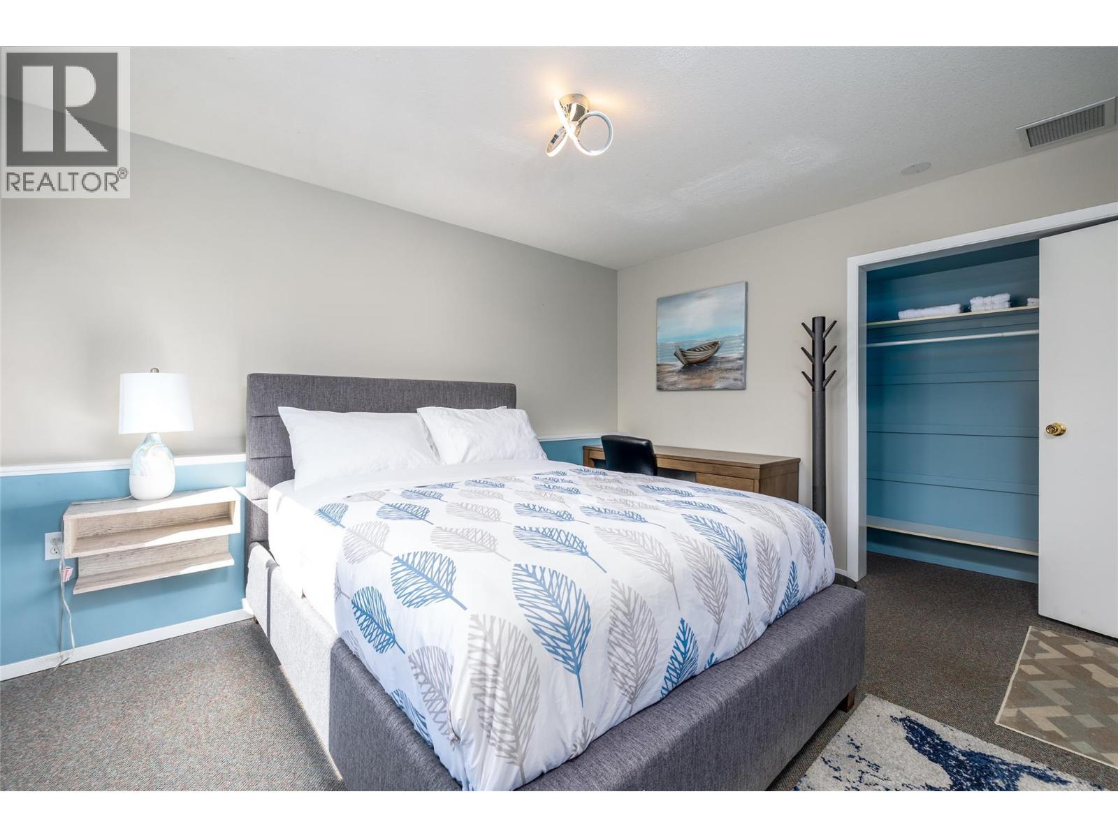 2056 Pandosy Street, Kelowna, British Columbia  V1Y 1S3 - Photo 14 - 10377844