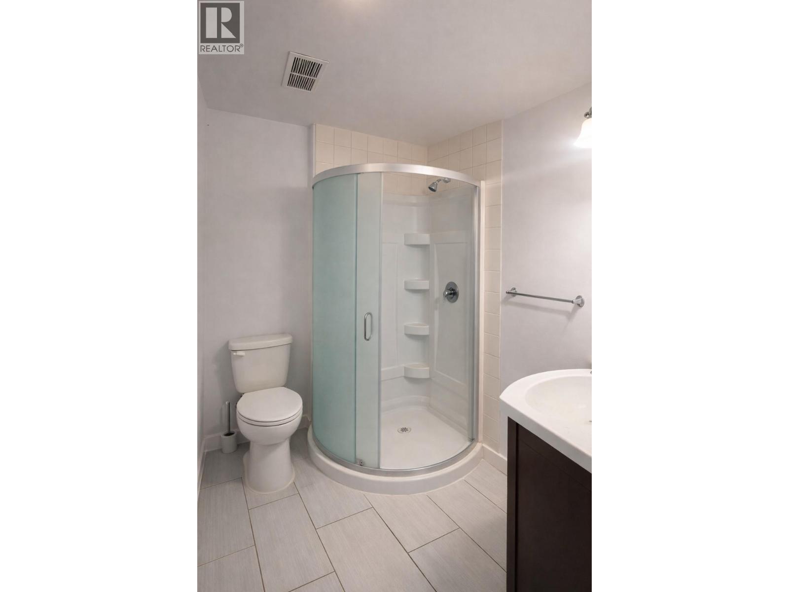 2056 Pandosy Street, Kelowna, British Columbia  V1Y 1S3 - Photo 24 - 10377844