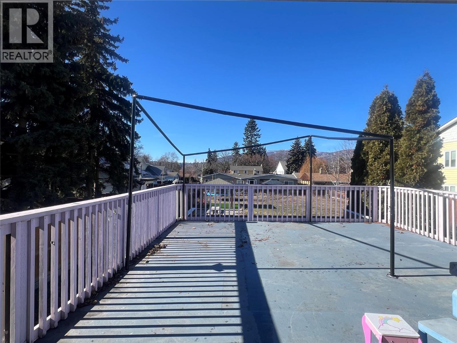 2056 Pandosy Street, Kelowna, British Columbia  V1Y 1S3 - Photo 28 - 10377844