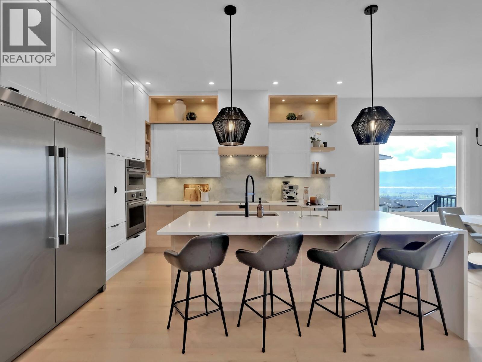 2162 Tramonto Court, Kelowna, British Columbia  V1P 1V1 - Photo 11 - 10376912