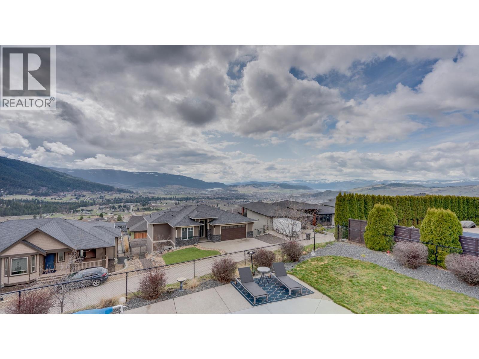 7193 Apex Drive, Vernon, British Columbia  V1B 4E4 - Photo 5 - 10376315