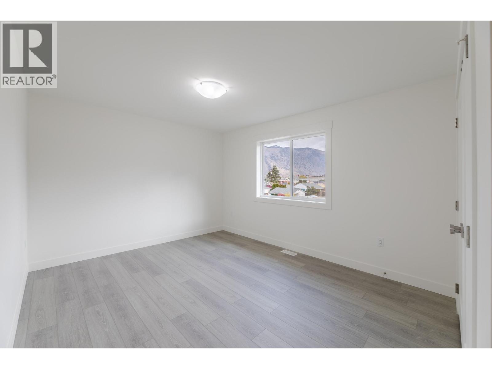 396 11th Avenue, Keremeos, British Columbia  V0X 1N3 - Photo 31 - 10377859