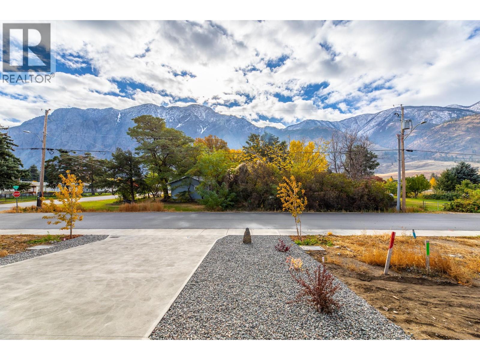 396 11th Avenue, Keremeos, British Columbia  V0X 1N3 - Photo 38 - 10377859