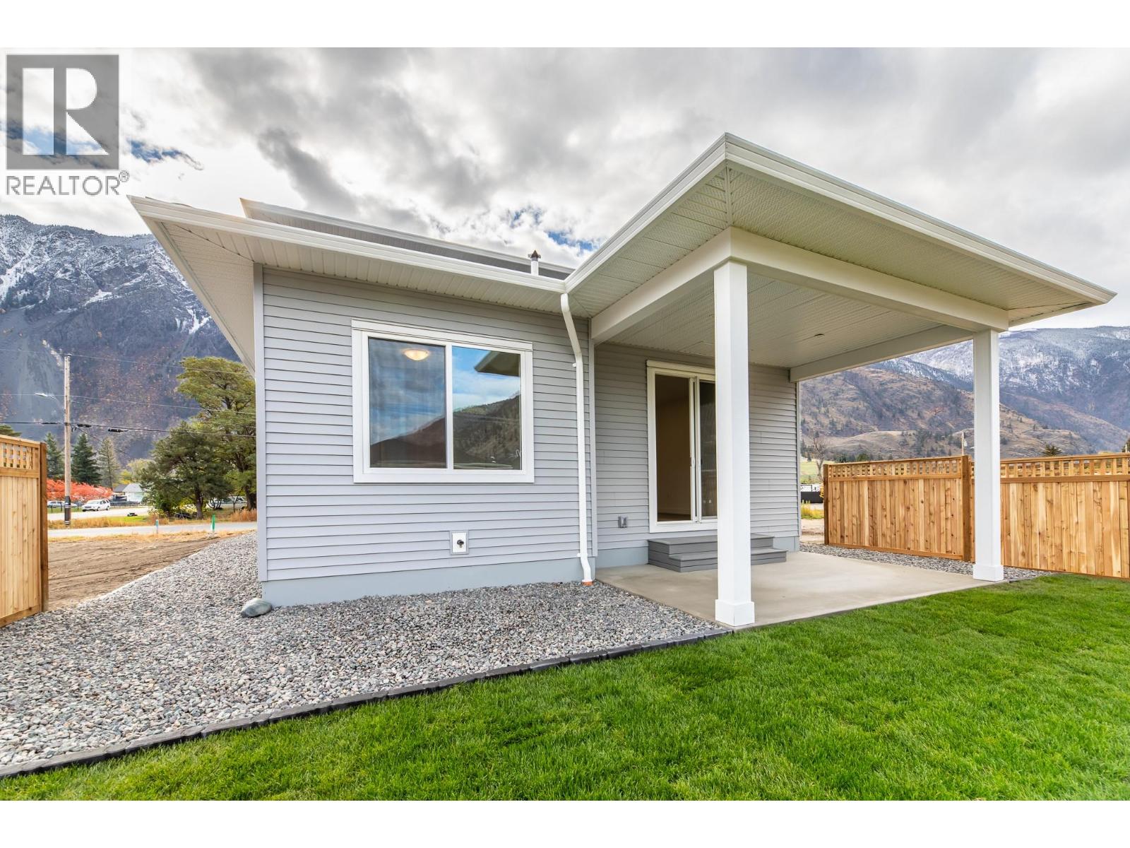 396 11th Avenue, Keremeos, British Columbia  V0X 1N3 - Photo 43 - 10377859