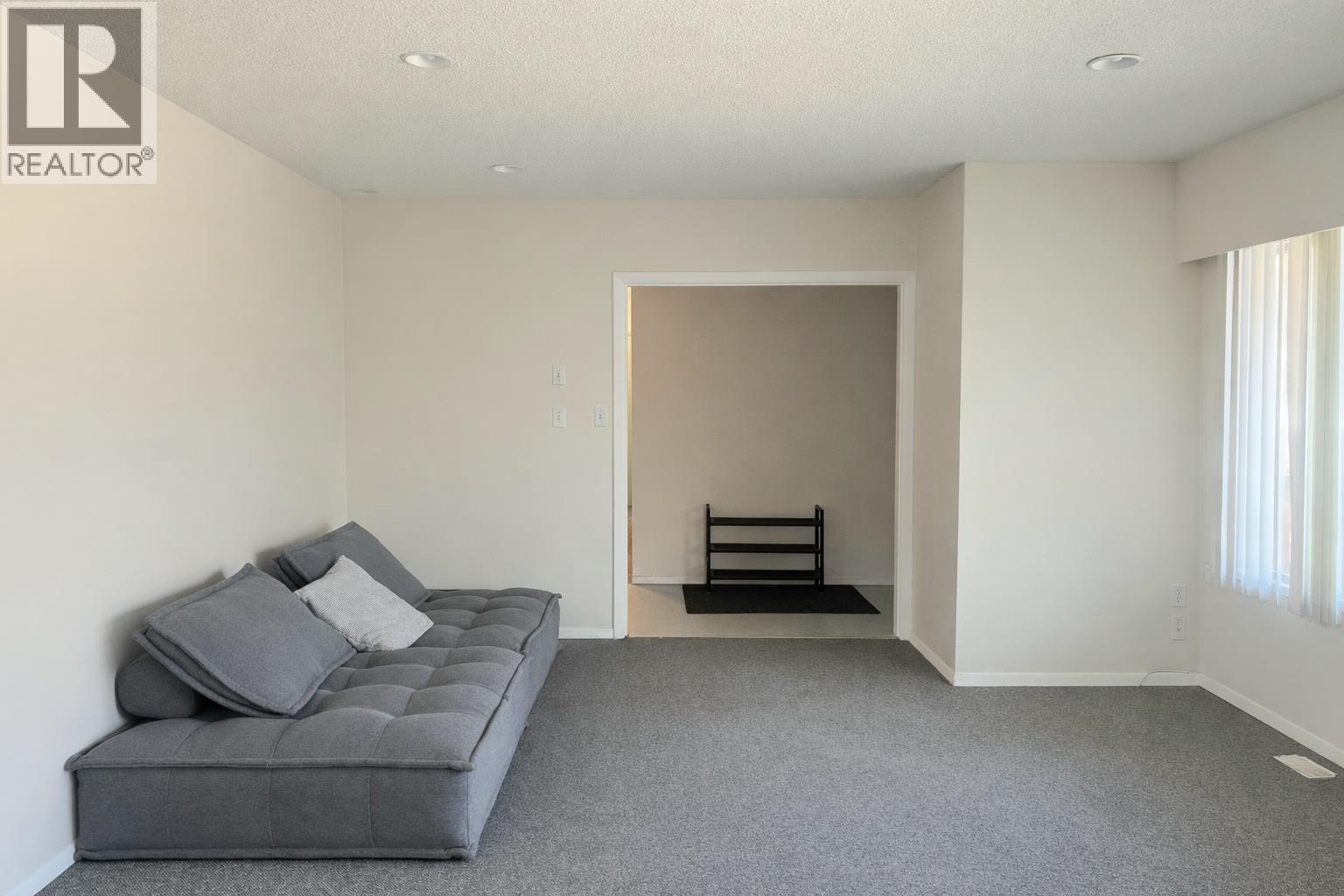 2056 Pandosy Street, Kelowna, British Columbia  V1Y 1S3 - Photo 17 - 10377848