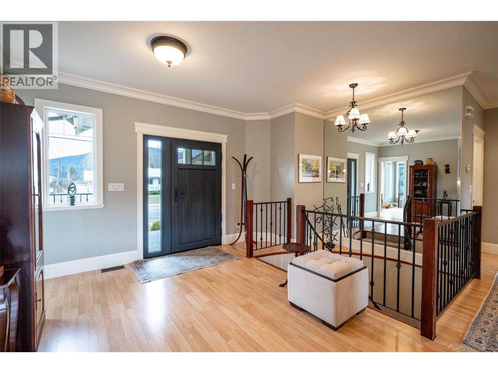 2540 Colony Street, Armstrong, British Columbia  V4Y 0H6 - Photo 8 - 10372448