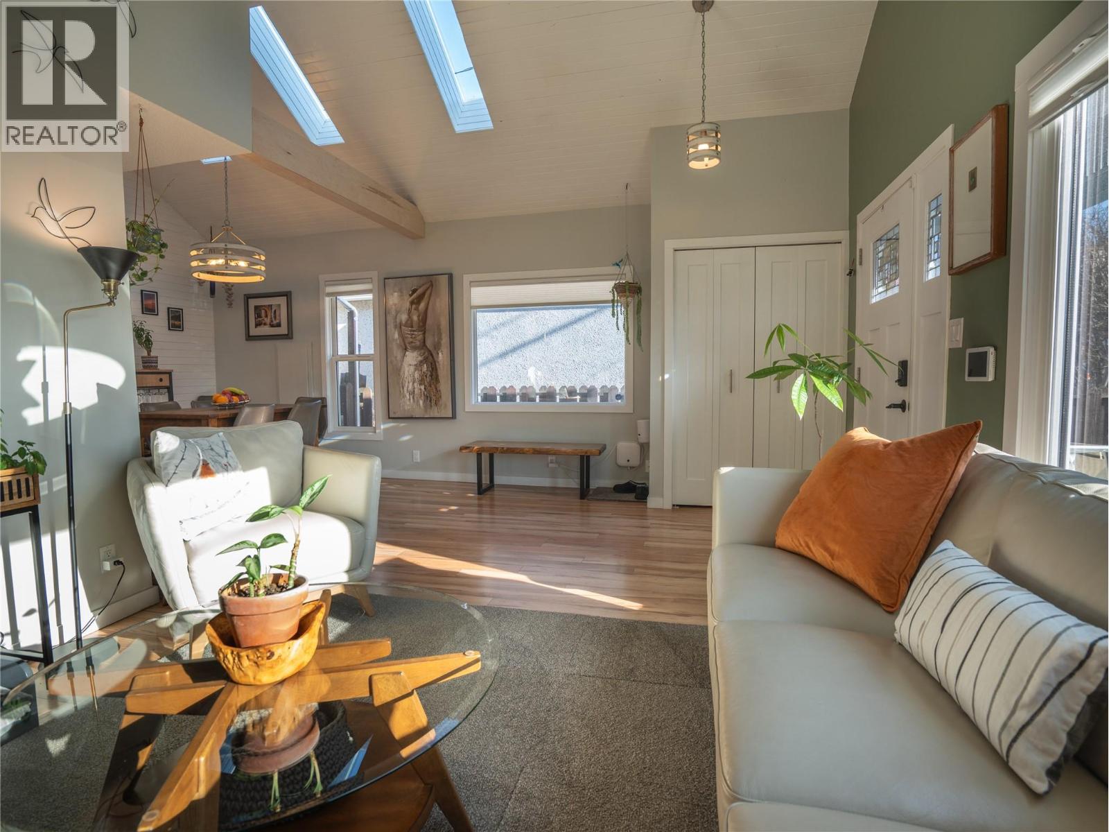 505 Rene Avenue, Penticton, British Columbia  V2A 1P1 - Photo 8 - 10377684