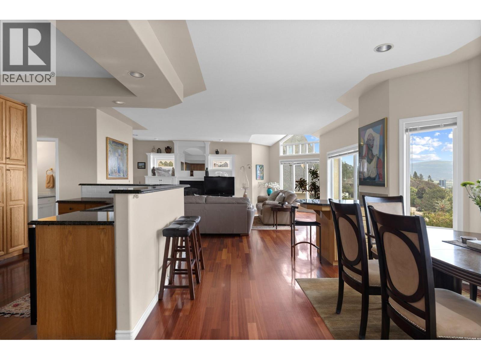 705 Royal Pine Drive, Kelowna, British Columbia  V1Y 9G2 - Photo 10 - 10376526