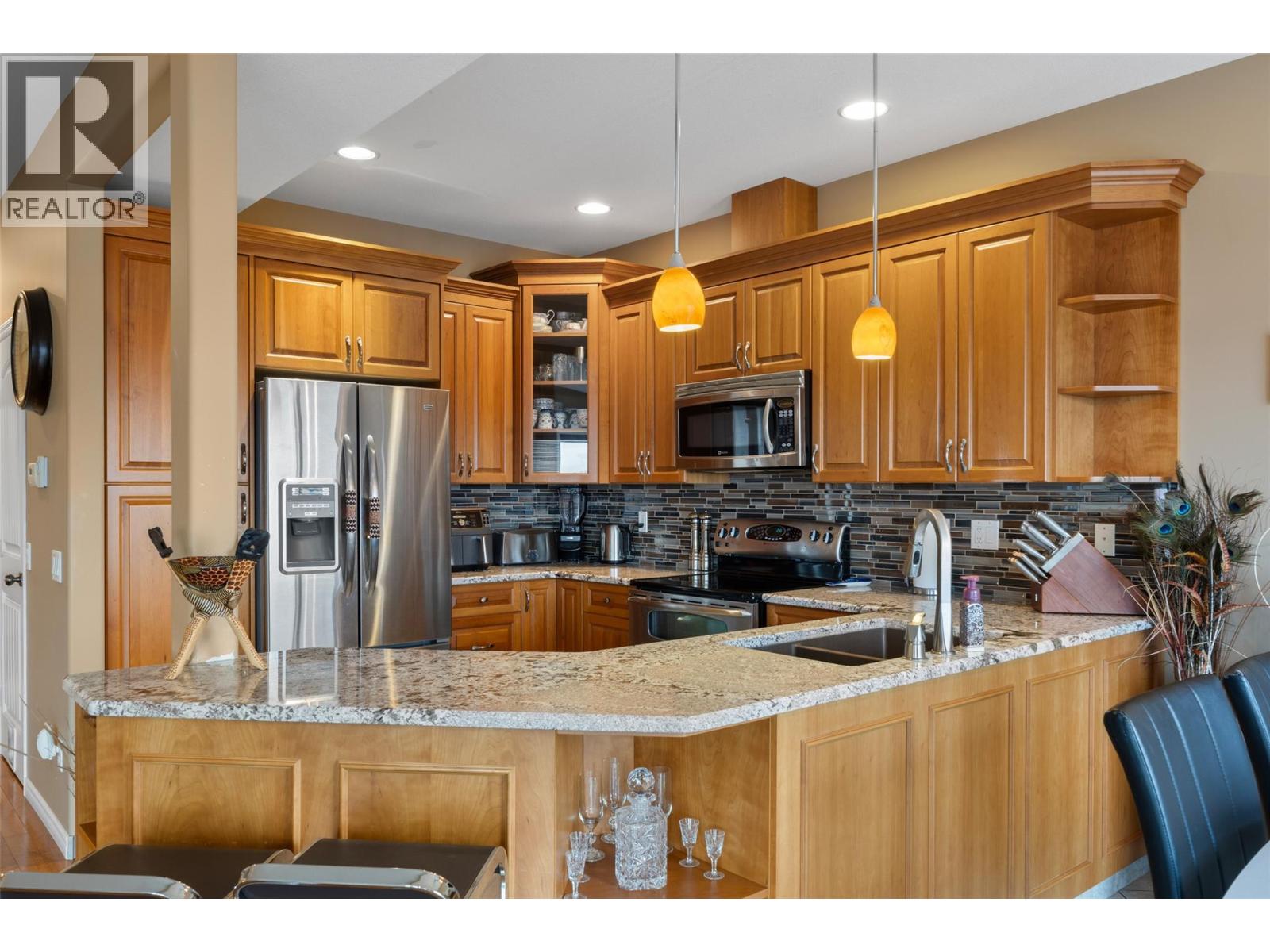 2365 Abbeyglen Way Unit# 31, Kamloops, British Columbia  V1S 1Y3 - Photo 16 - 10377857