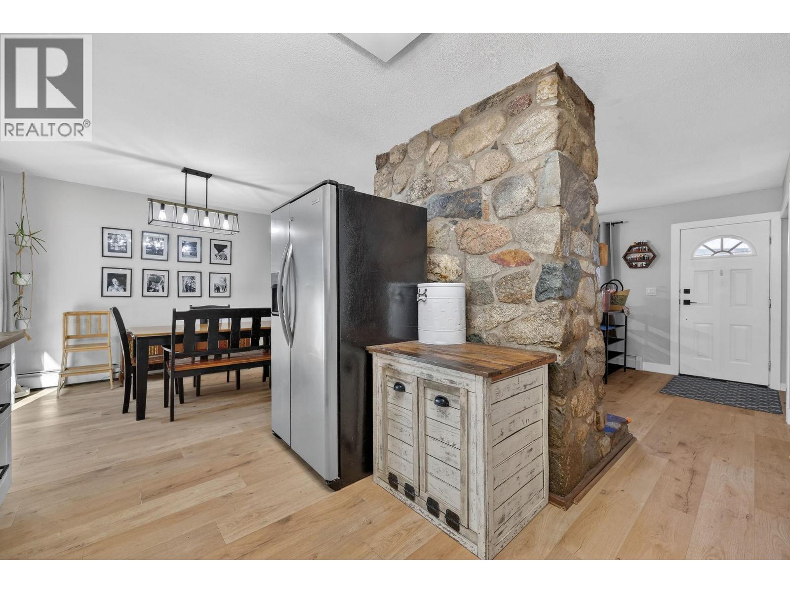 7312 Fintry Delta Road, Kelowna, British Columbia  V1Z 3V2 - Photo 11 - 10377764