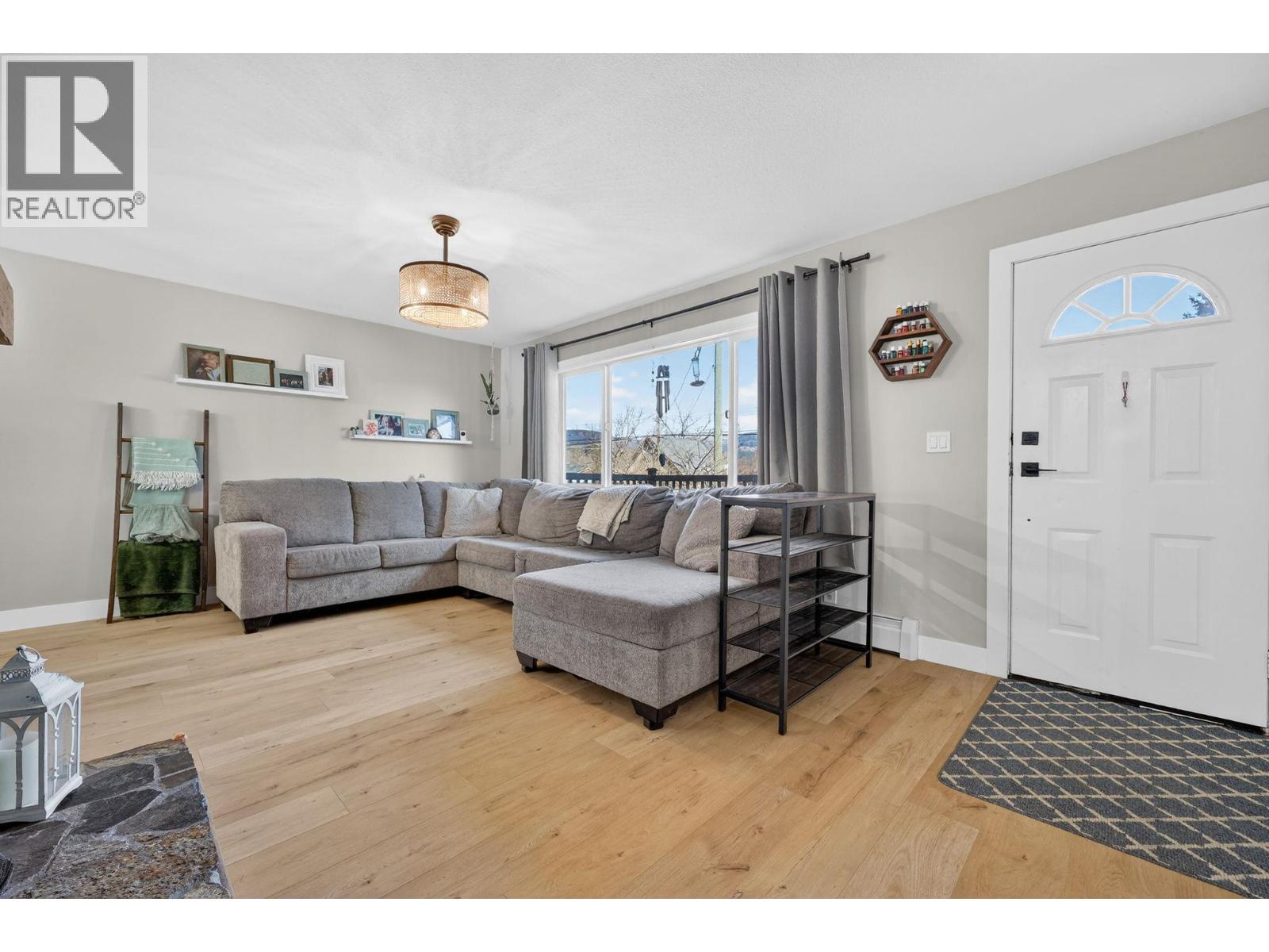 7312 Fintry Delta Road, Kelowna, British Columbia  V1Z 3V2 - Photo 6 - 10377764