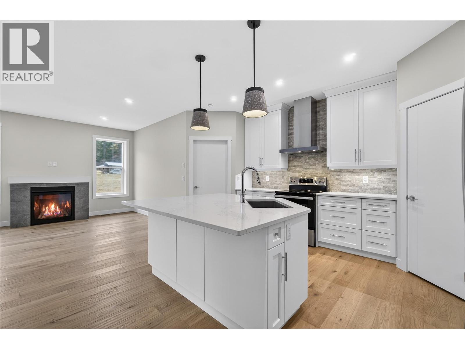 1840 10 Street Sw Unit# 22, Salmon Arm, British Columbia  V1E 0H2 - Photo 2 - 10377662