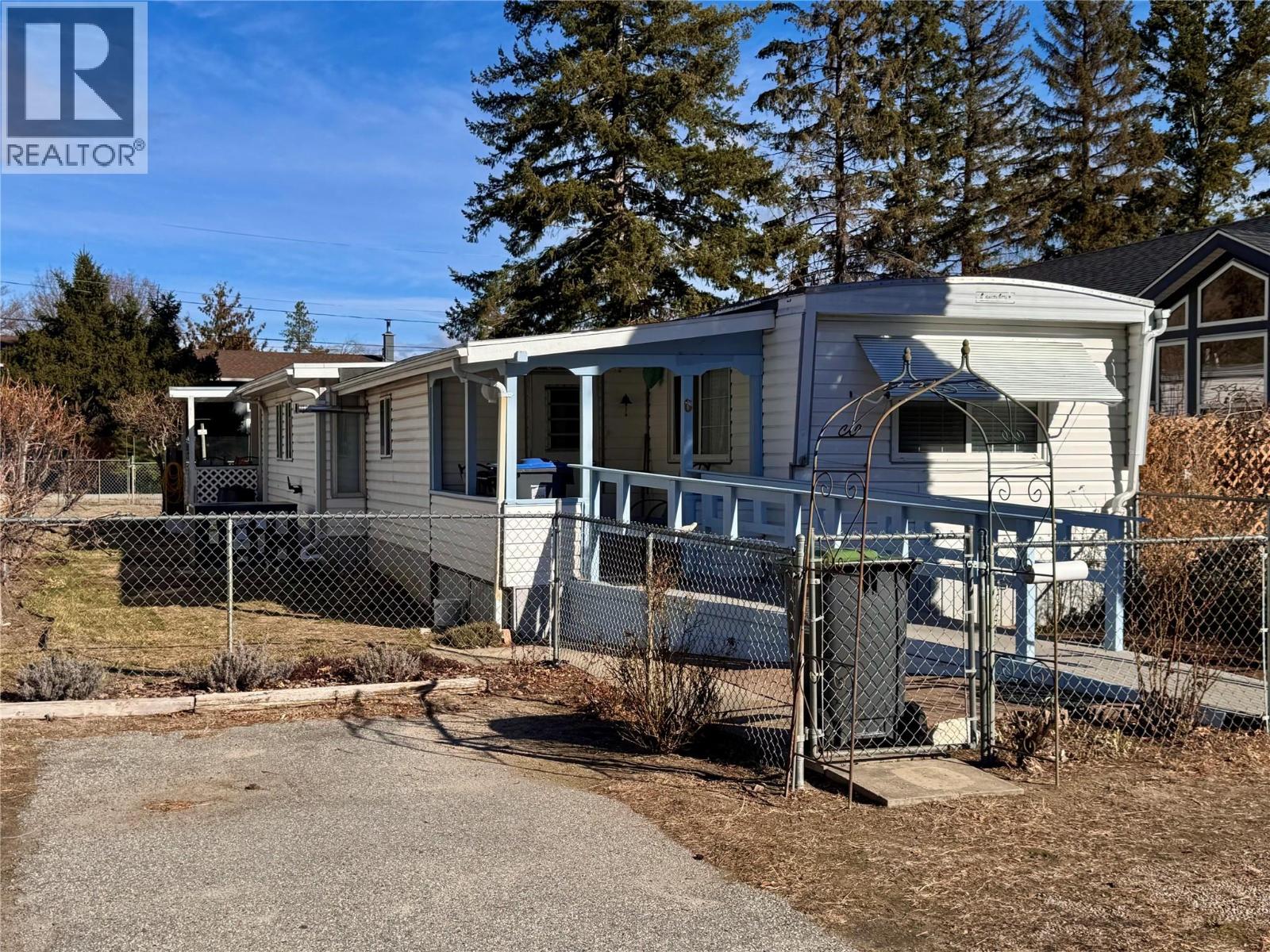 1302 Cedar Street Unit# 6, Okanagan Falls, British Columbia  V0H 1R4 - Photo 1 - 10377563