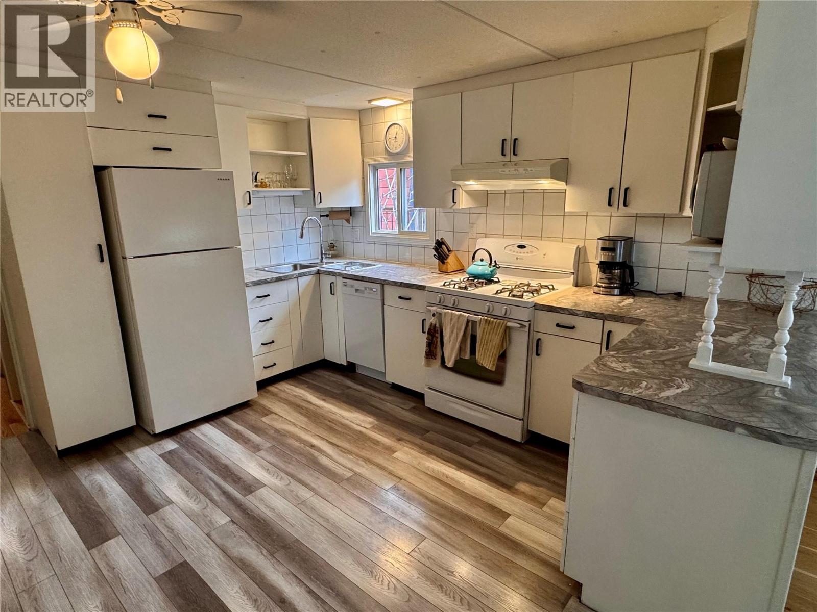 1302 Cedar Street Unit# 6, Okanagan Falls, British Columbia  V0H 1R4 - Photo 4 - 10377563