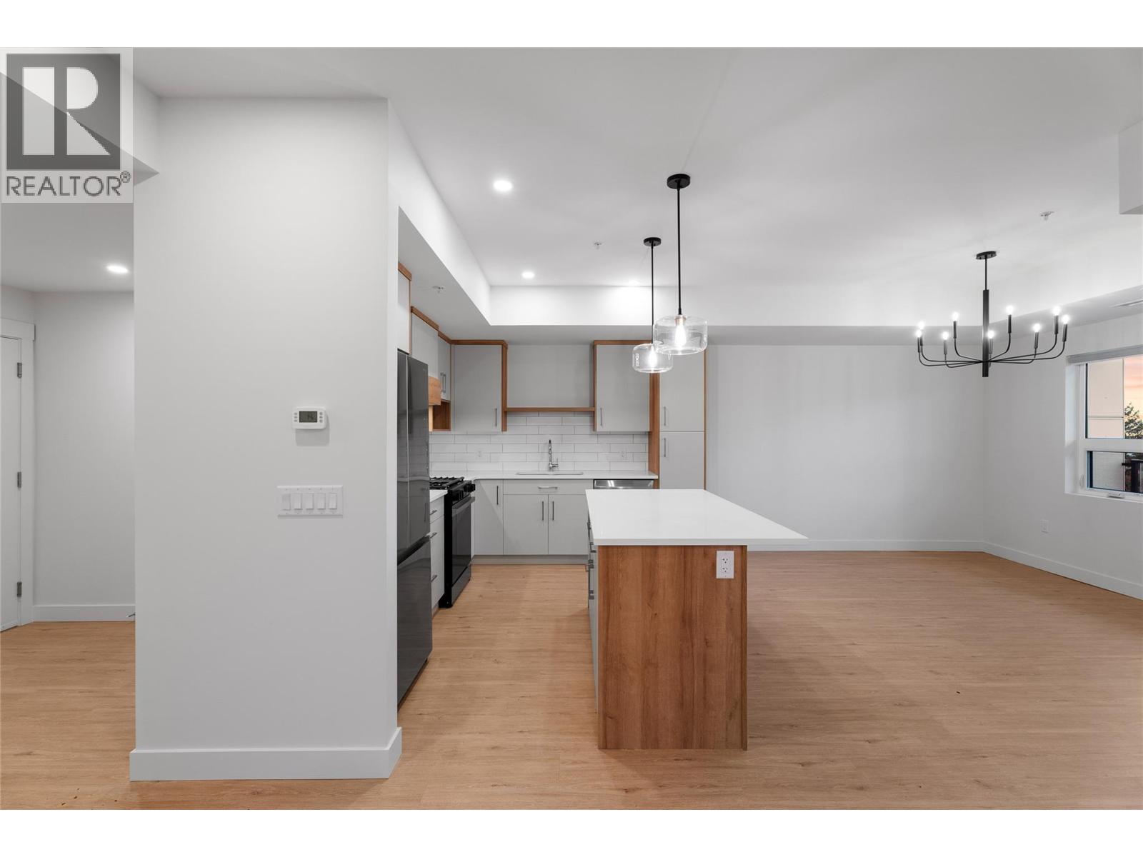 1844 Qu'appelle Boulevard Unit# 107, Kamloops, British Columbia  V2E 0E8 - Photo 2 - 10377773