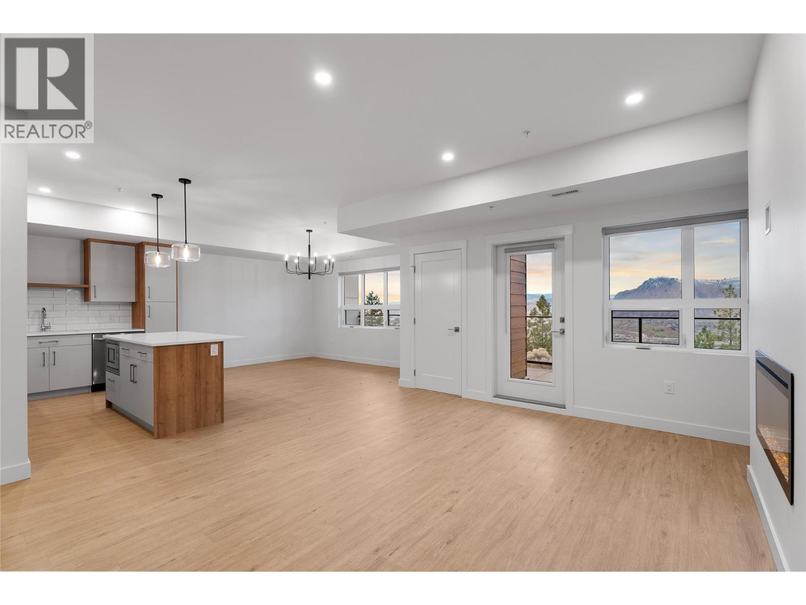 1844 Qu'appelle Boulevard Unit# 107, Kamloops, British Columbia  V2E 0E8 - Photo 3 - 10377773