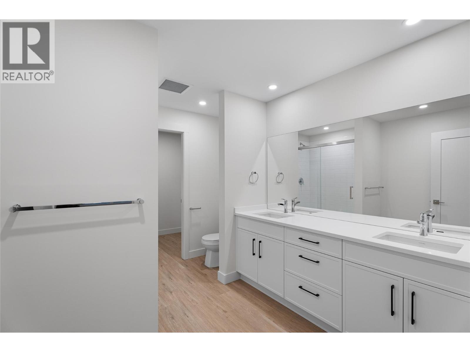 1844 Qu'appelle Boulevard Unit# 308, Kamloops, British Columbia  V2E 0E8 - Photo 6 - 10377772