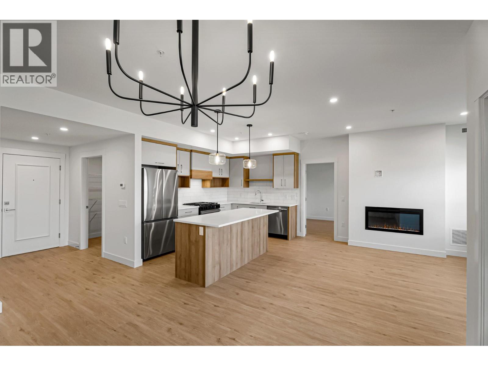 1844 Qu'appelle Boulevard Unit# 206, Kamloops, British Columbia  V2E 0E8 - Photo 4 - 10377771