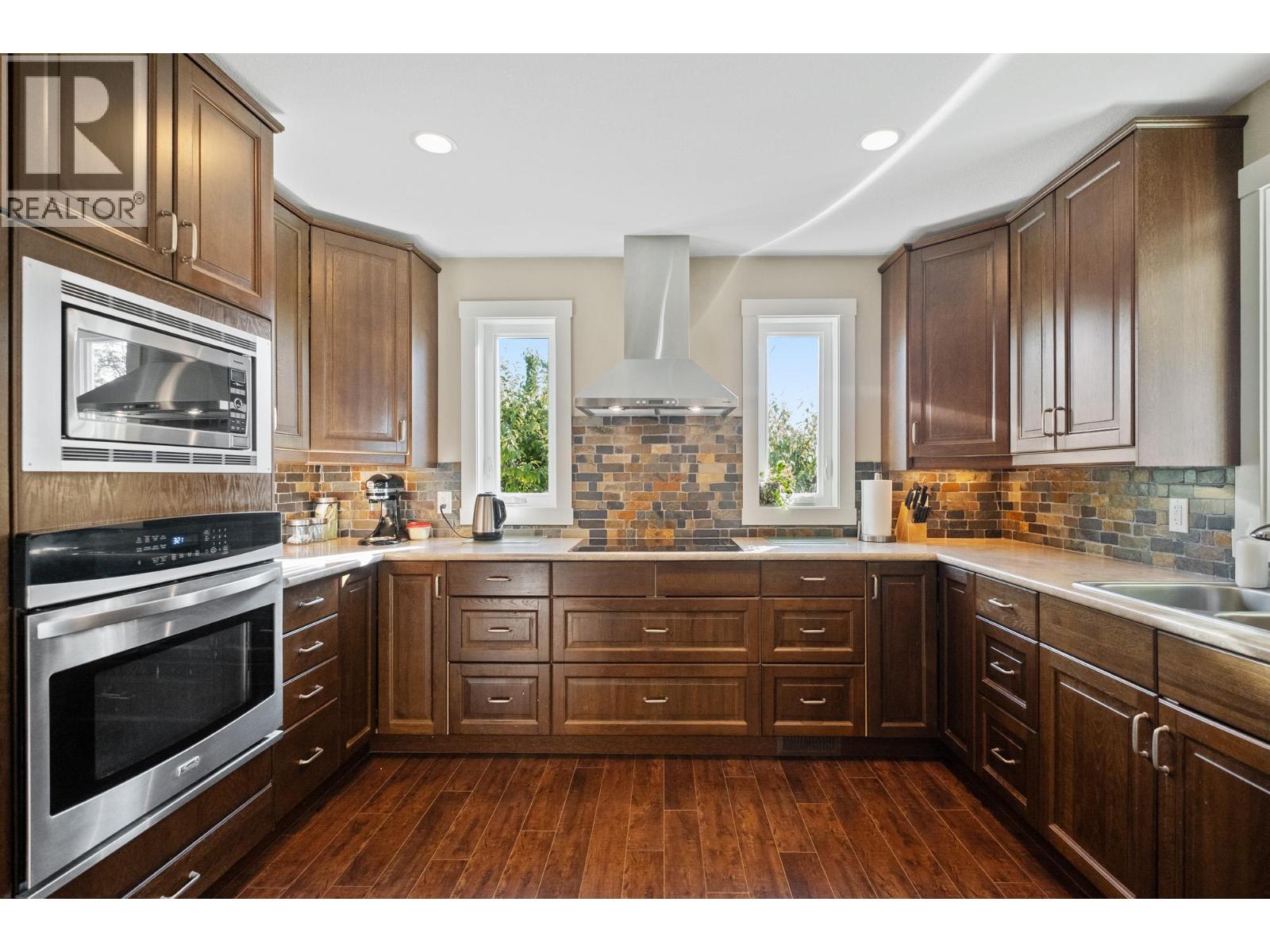 3769 Spiers Road, Kelowna, British Columbia  V1W 4B1 - Photo 24 - 10377450