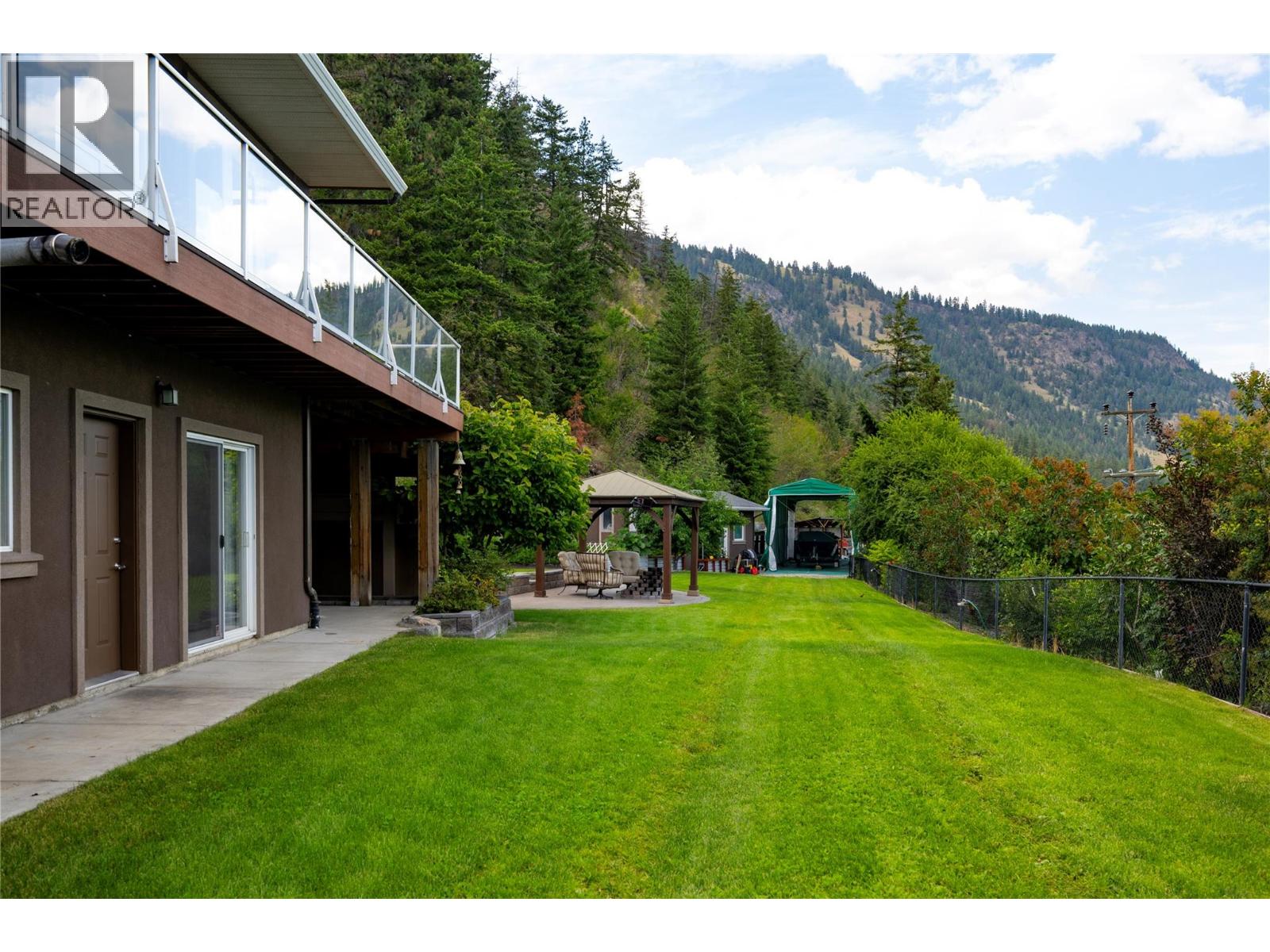 16904 Gatzke Road, Lake Country, British Columbia  V4V 2J1 - Photo 44 - 10377416