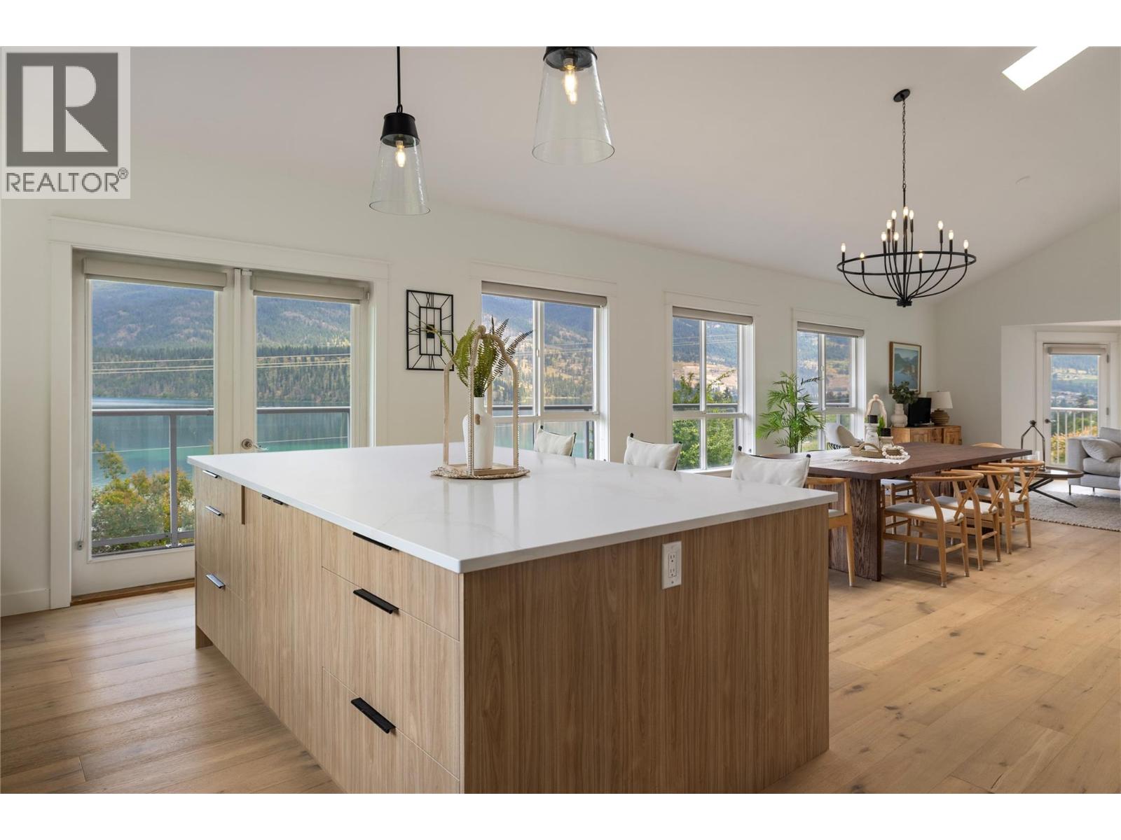 16904 Gatzke Road, Lake Country, British Columbia  V4V 2J1 - Photo 5 - 10377416