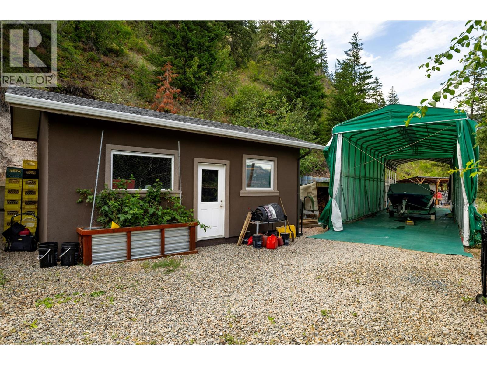 16904 Gatzke Road, Lake Country, British Columbia  V4V 2J1 - Photo 59 - 10377416