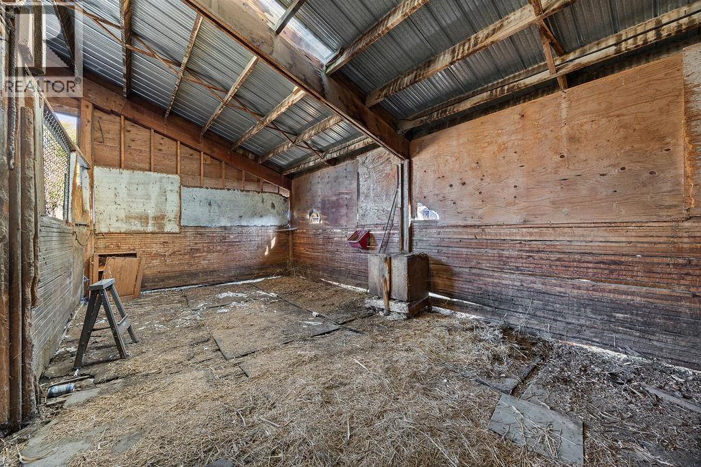 1823 Francis Street, Vernon, British Columbia  V1B 3A5 - Photo 11 - 10377907