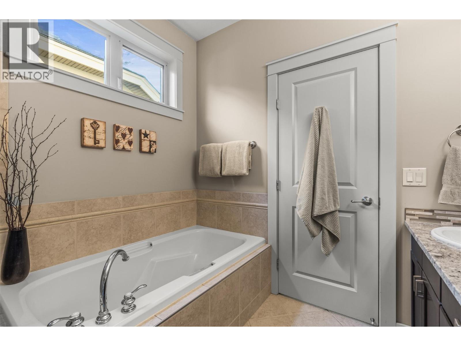 140 Mashie Crescent, Vernon, British Columbia  V1H 1V8 - Photo 38 - 10377467