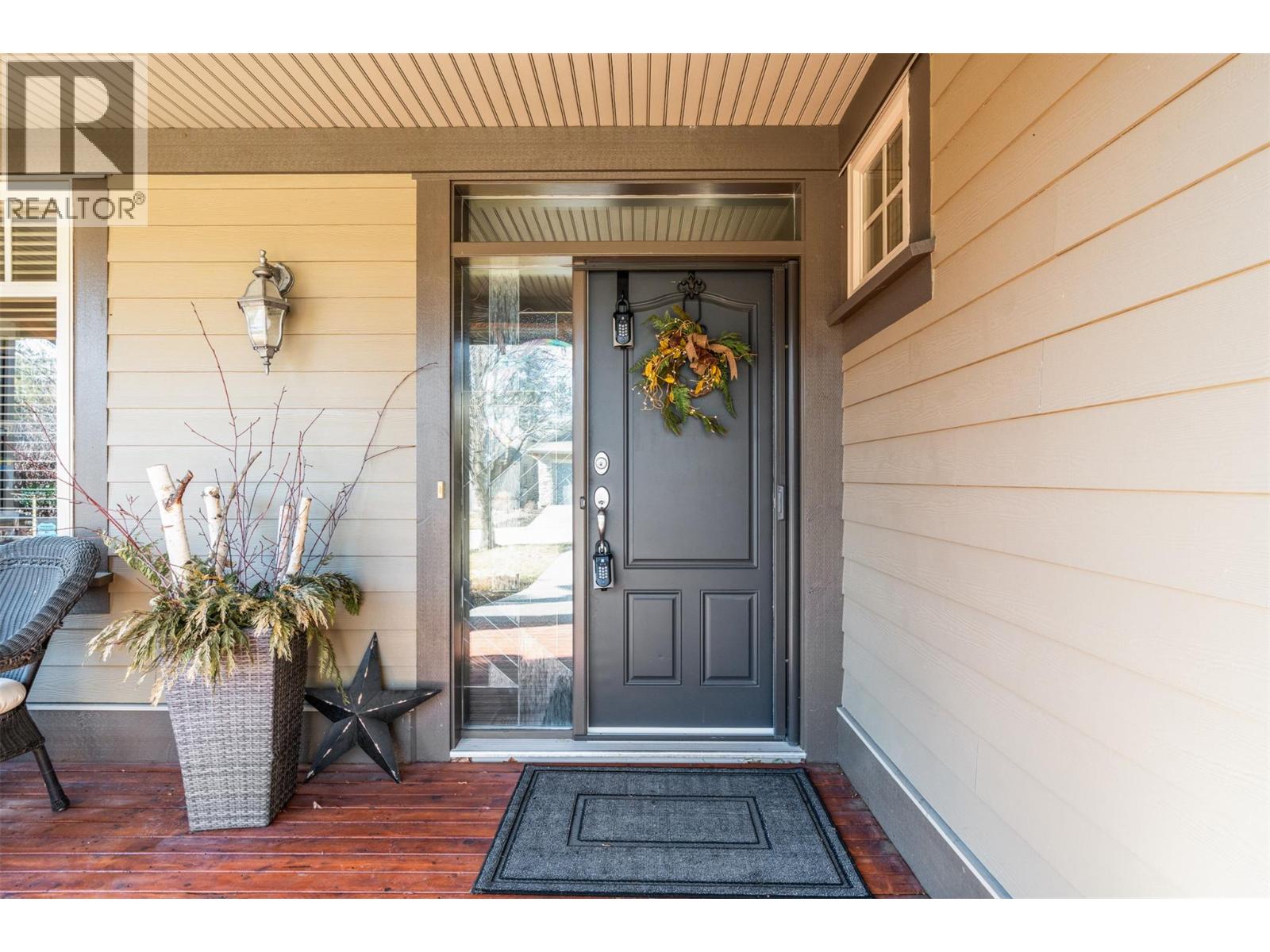 140 Mashie Crescent, Vernon, British Columbia  V1H 1V8 - Photo 4 - 10377467