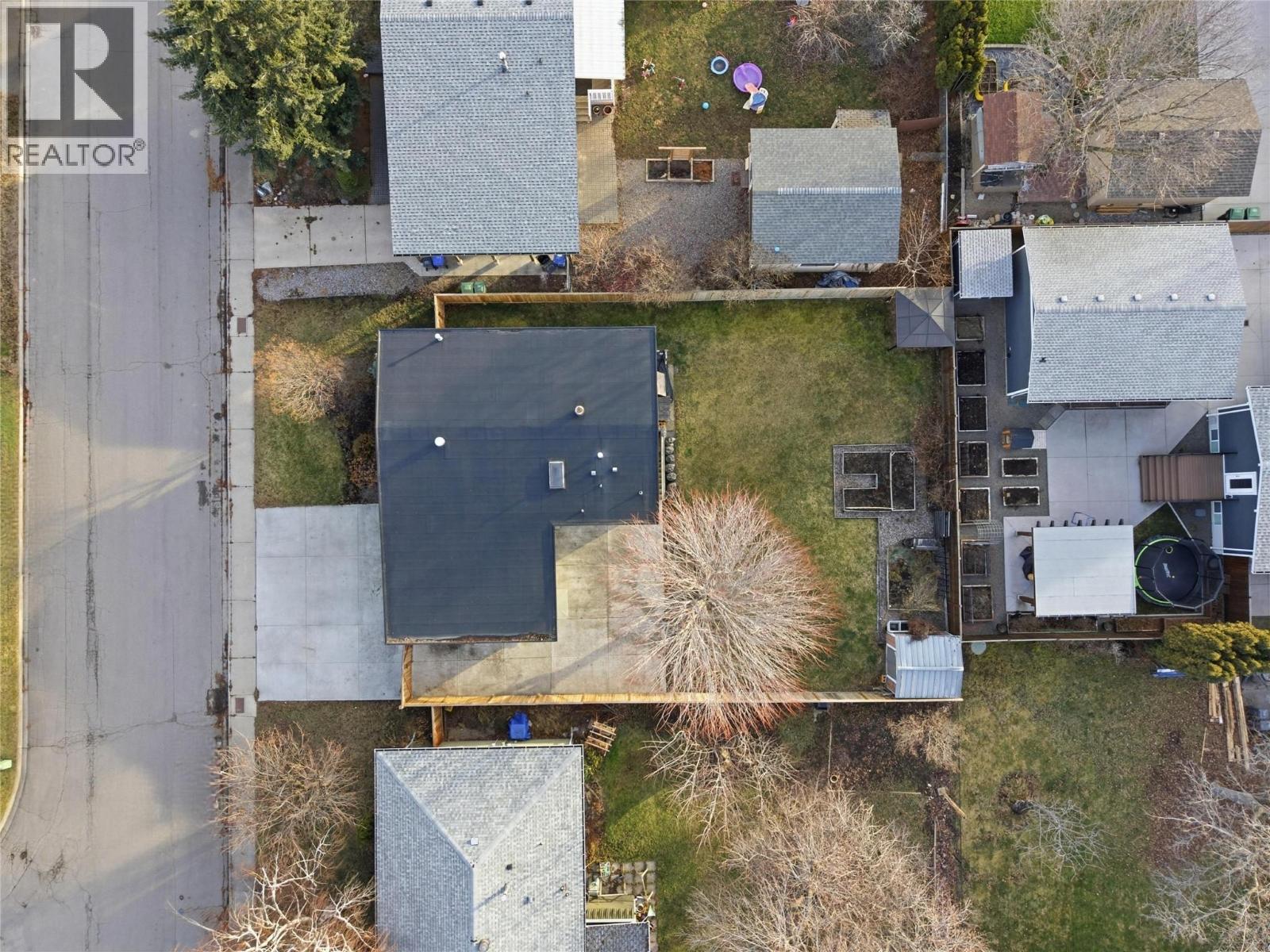 1497 Lombardy Square, Kelowna, British Columbia  V1Y 3S6 - Photo 44 - 10377331