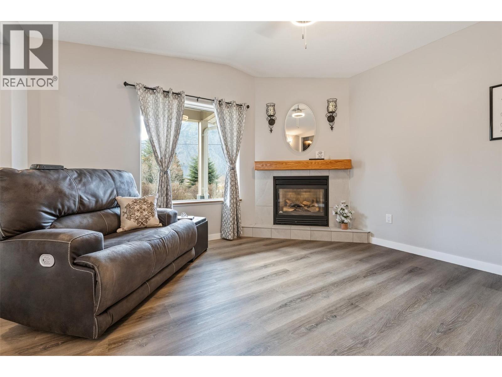 2616 Middle Bench Road, Keremeos, British Columbia  V0X 1N2 - Photo 8 - 10377585