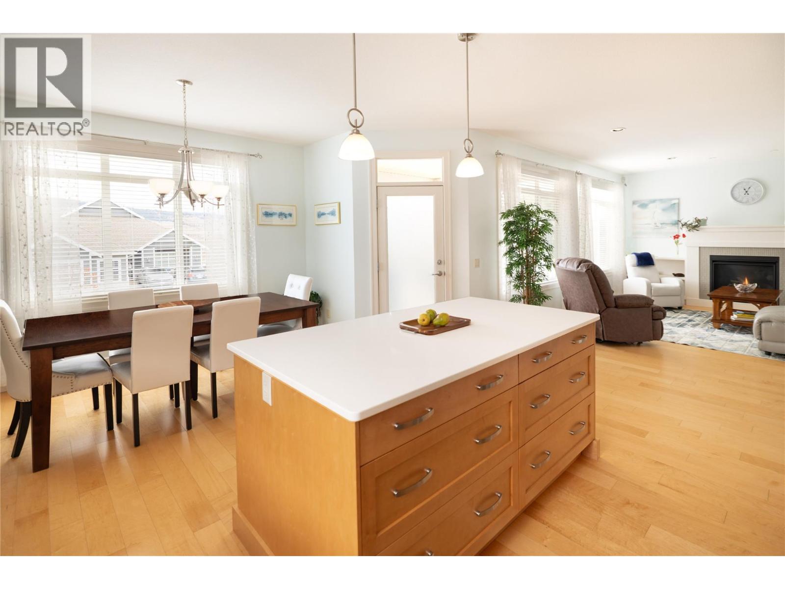 13008 Gibbons Drive, Lake Country, British Columbia  V4V 2S4 - Photo 6 - 10377285