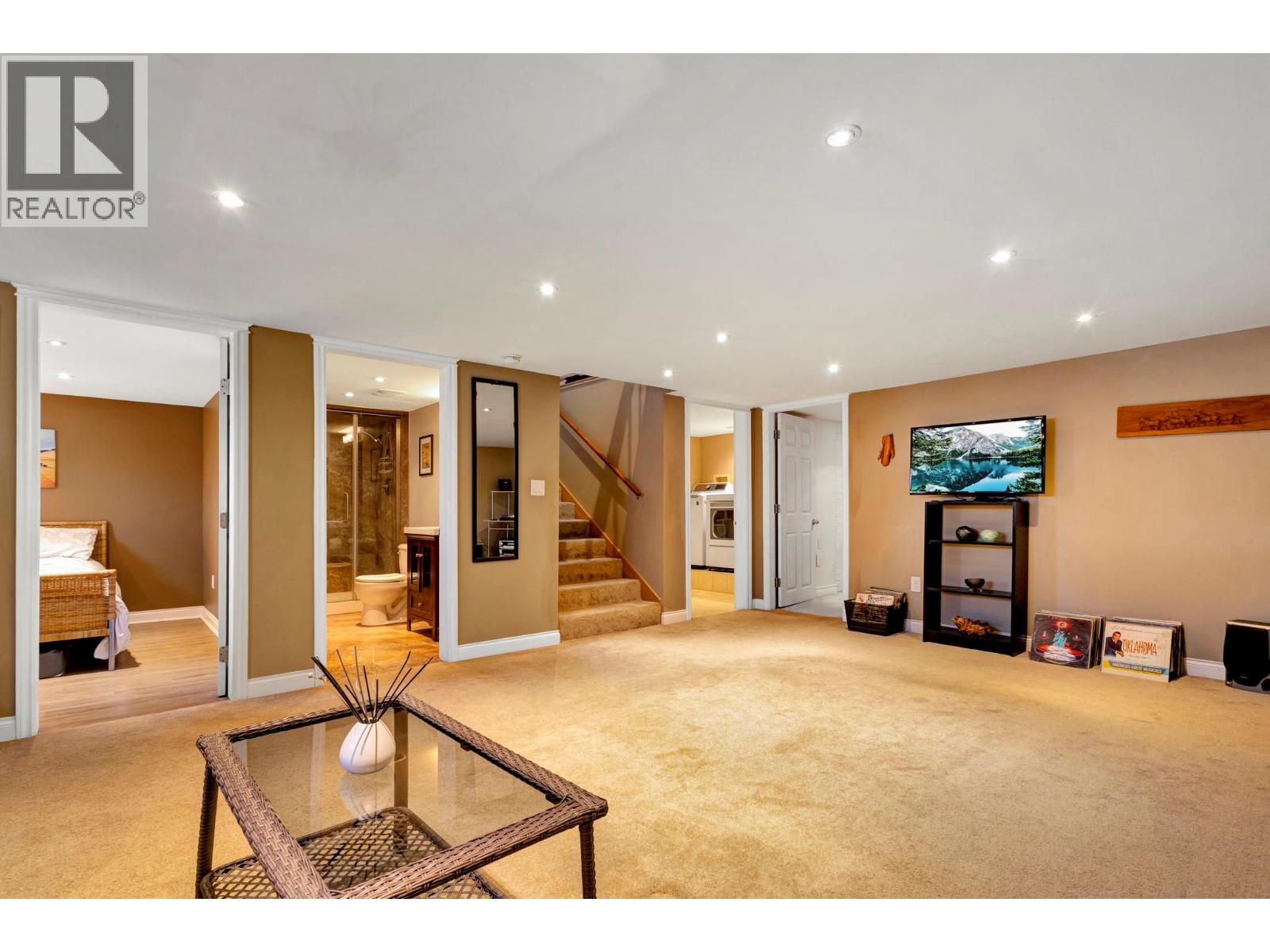 495 White Road, Kelowna, British Columbia  V1X 1G2 - Photo 14 - 10366322