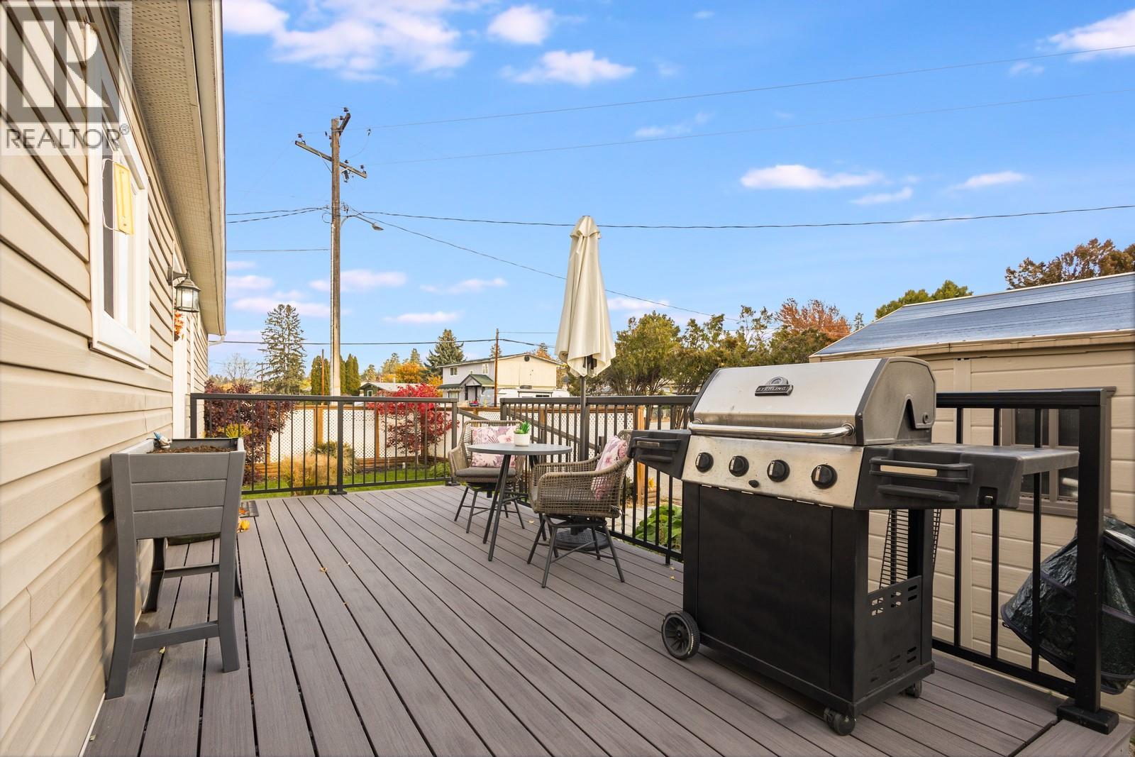 495 White Road, Kelowna, British Columbia  V1X 1G2 - Photo 22 - 10366322