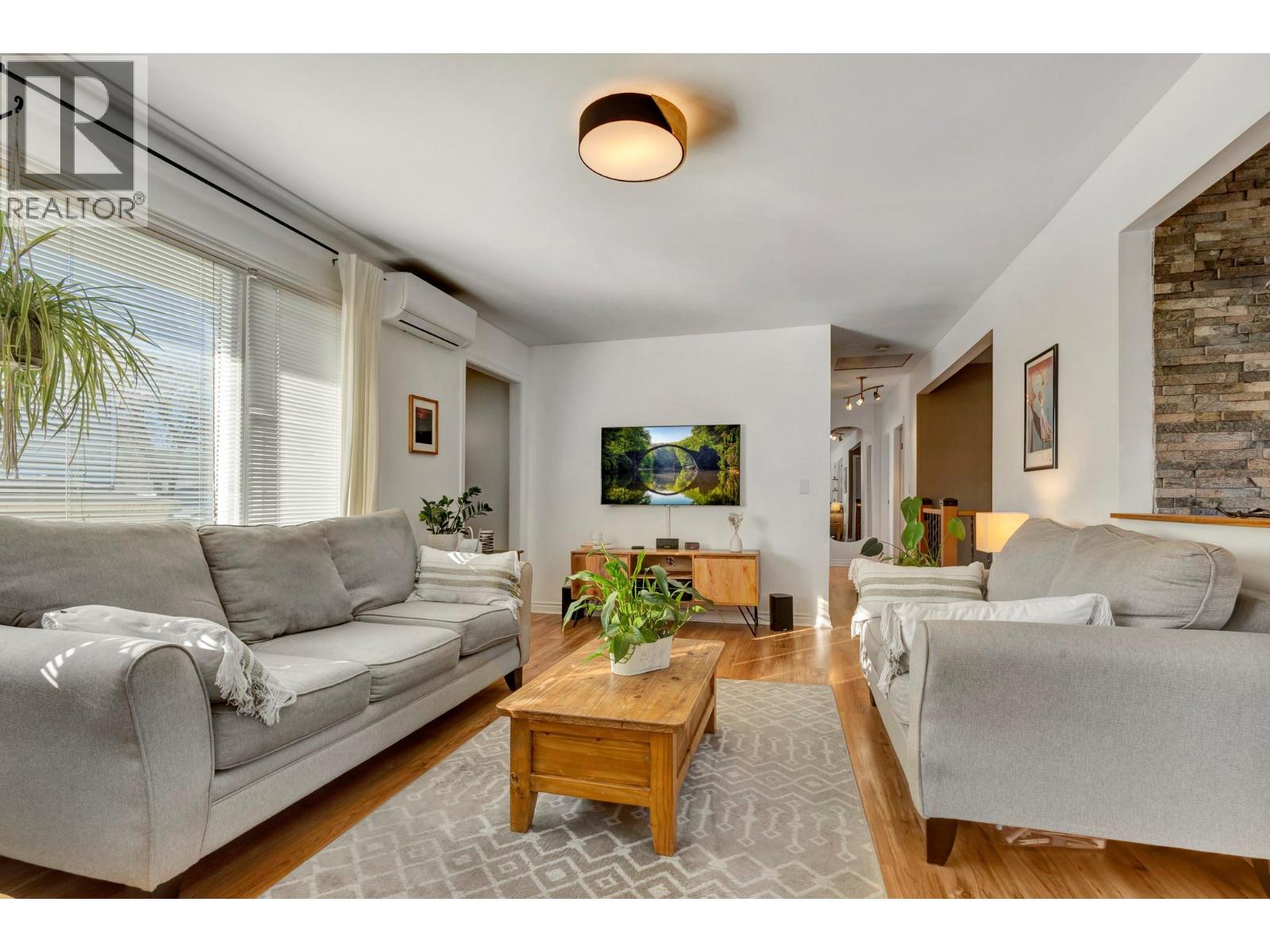 495 White Road, Kelowna, British Columbia  V1X 1G2 - Photo 7 - 10366322