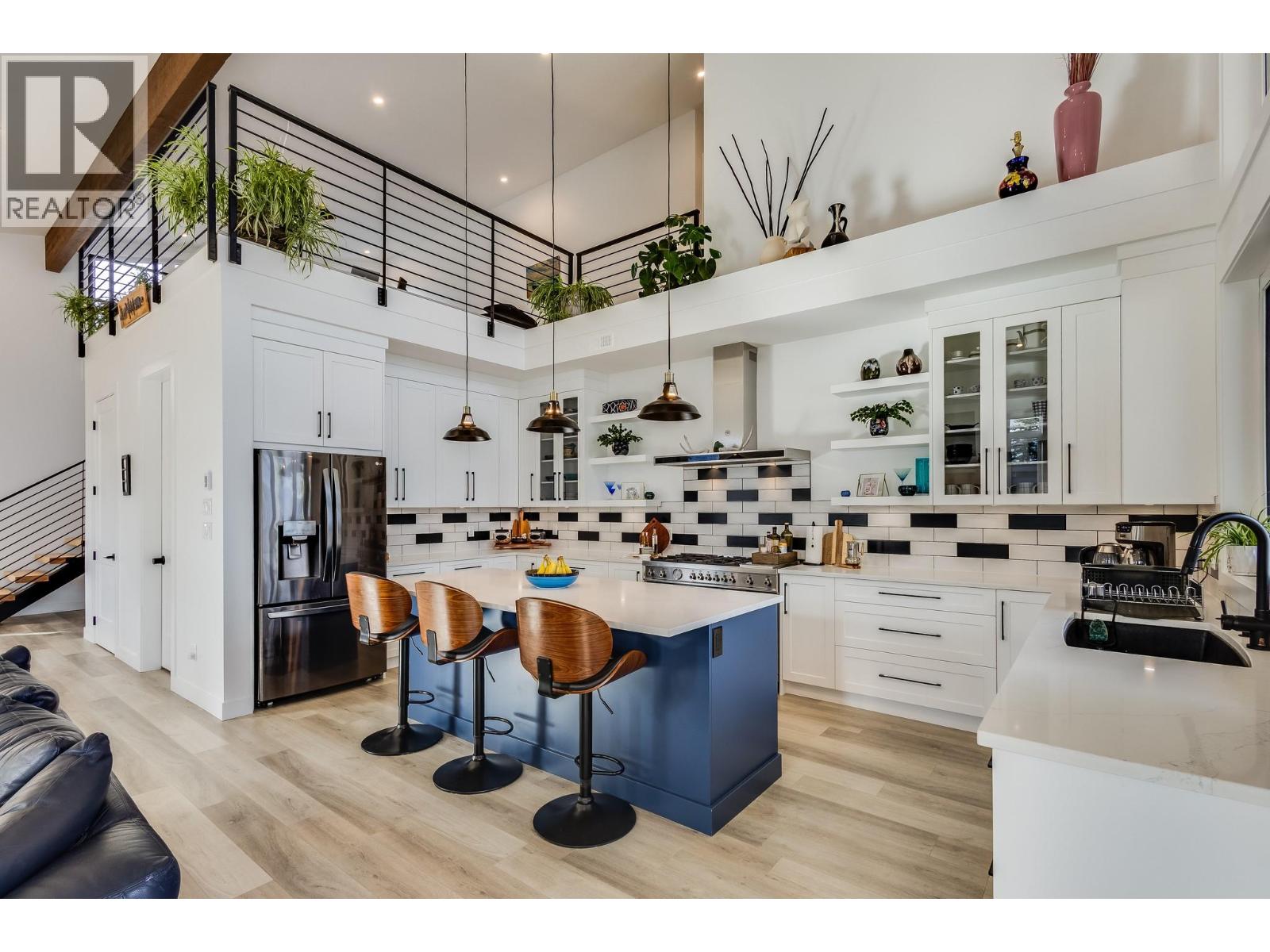 7235 Dunwaters Road, Kelowna, British Columbia  V1Z 3W4 - Photo 16 - 10375706