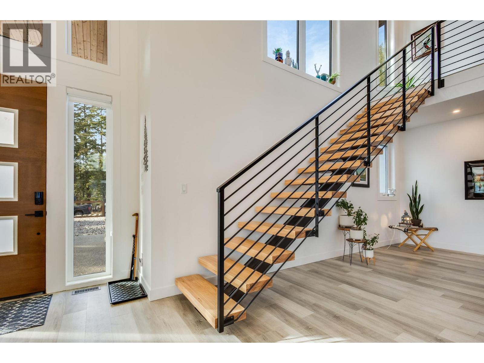 7235 Dunwaters Road, Kelowna, British Columbia  V1Z 3W4 - Photo 26 - 10375706