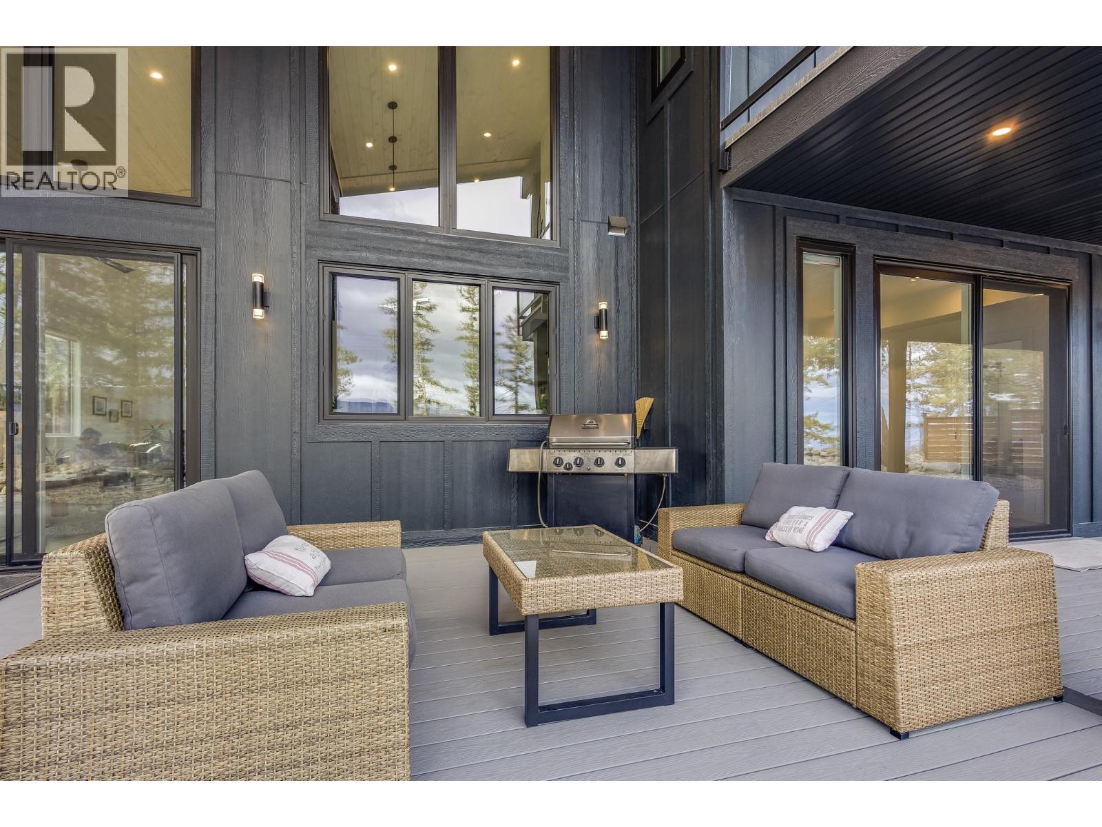 7235 Dunwaters Road, Kelowna, British Columbia  V1Z 3W4 - Photo 39 - 10375706