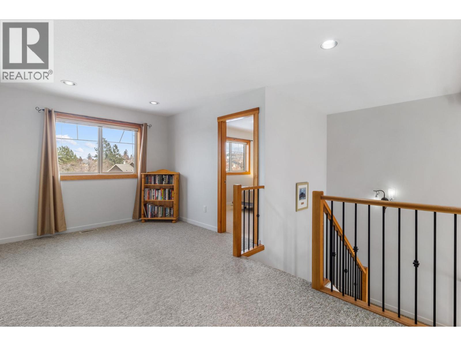 305 Tanager Drive, Kelowna, British Columbia  V1W 4K5 - Photo 11 - 10377877