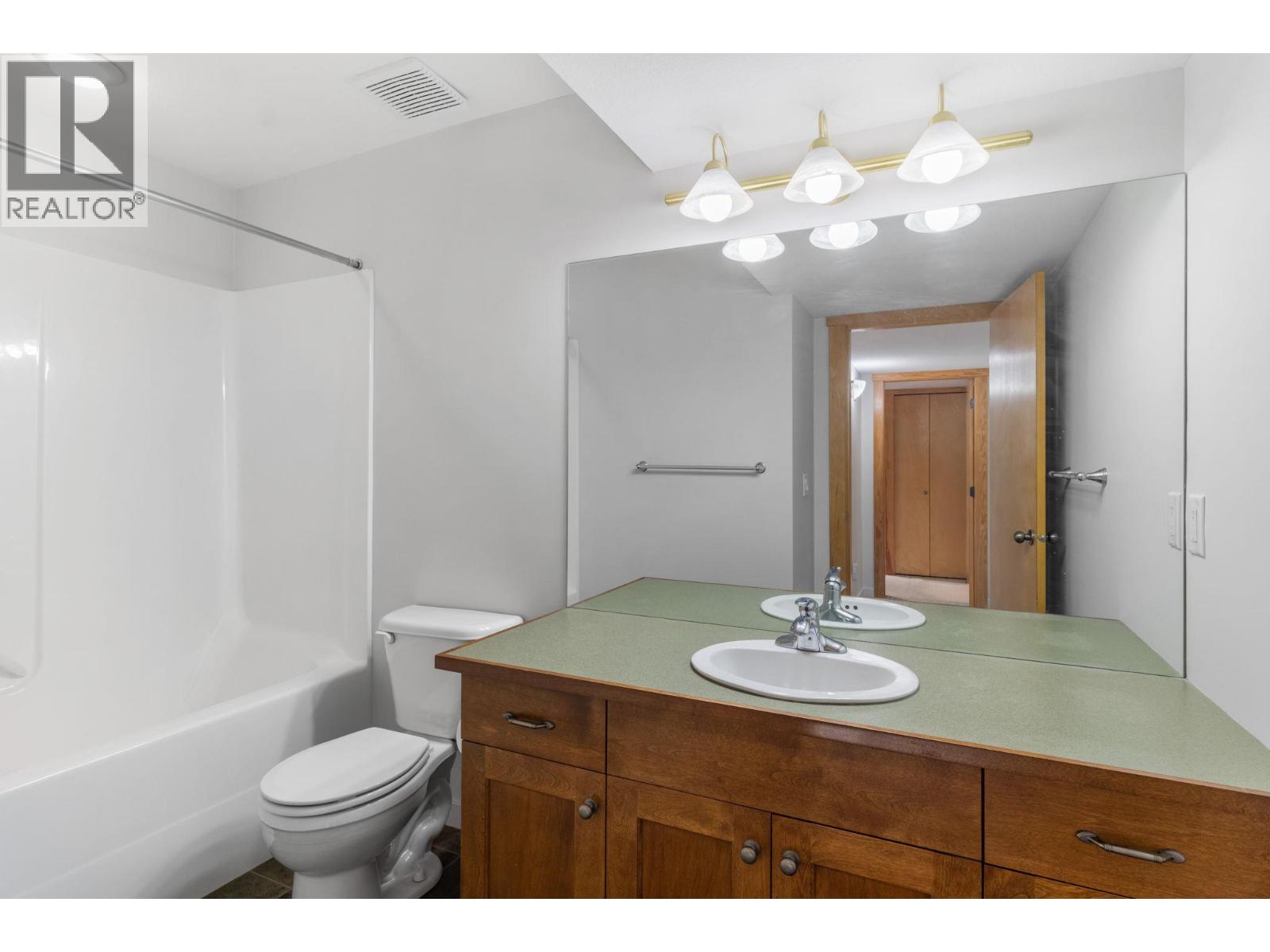 305 Tanager Drive, Kelowna, British Columbia  V1W 4K5 - Photo 29 - 10377877