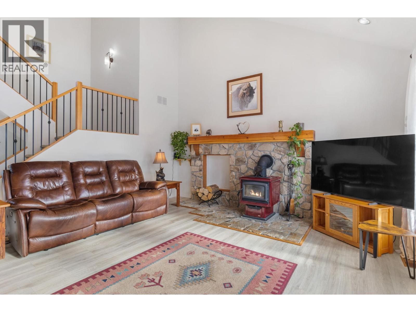 305 Tanager Drive, Kelowna, British Columbia  V1W 4K5 - Photo 5 - 10377877