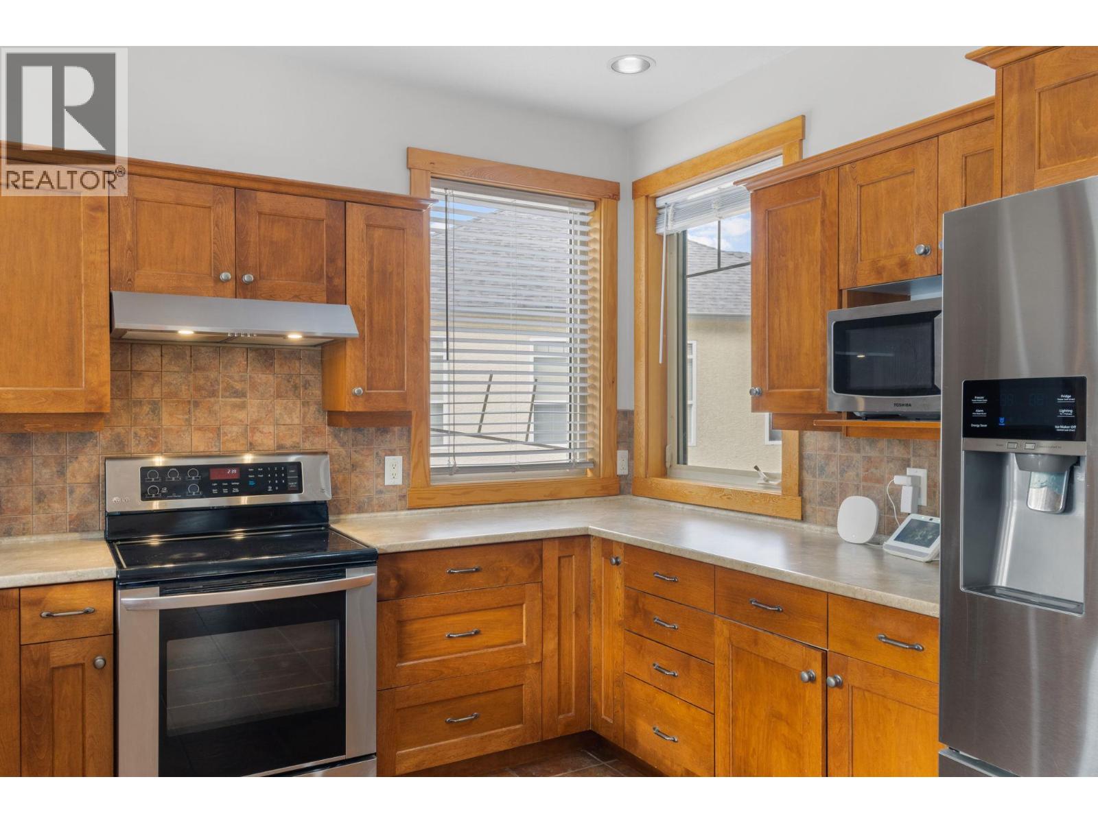 305 Tanager Drive, Kelowna, British Columbia  V1W 4K5 - Photo 7 - 10377877