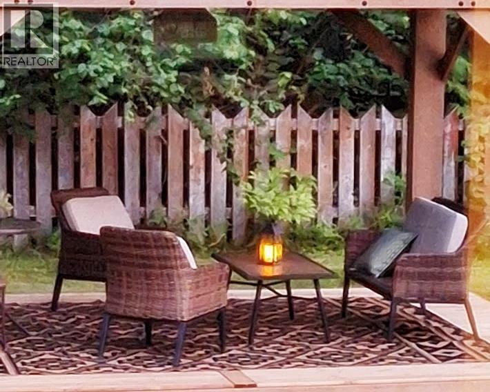 328 Dunlevy Road, Clearwater, British Columbia  V0E 1N1 - Photo 3 - 10377873